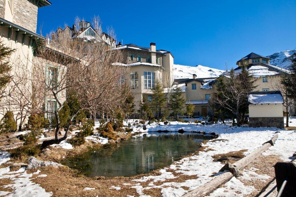Hotel Apartamentos Trevenque Serra Nevada Exterior foto