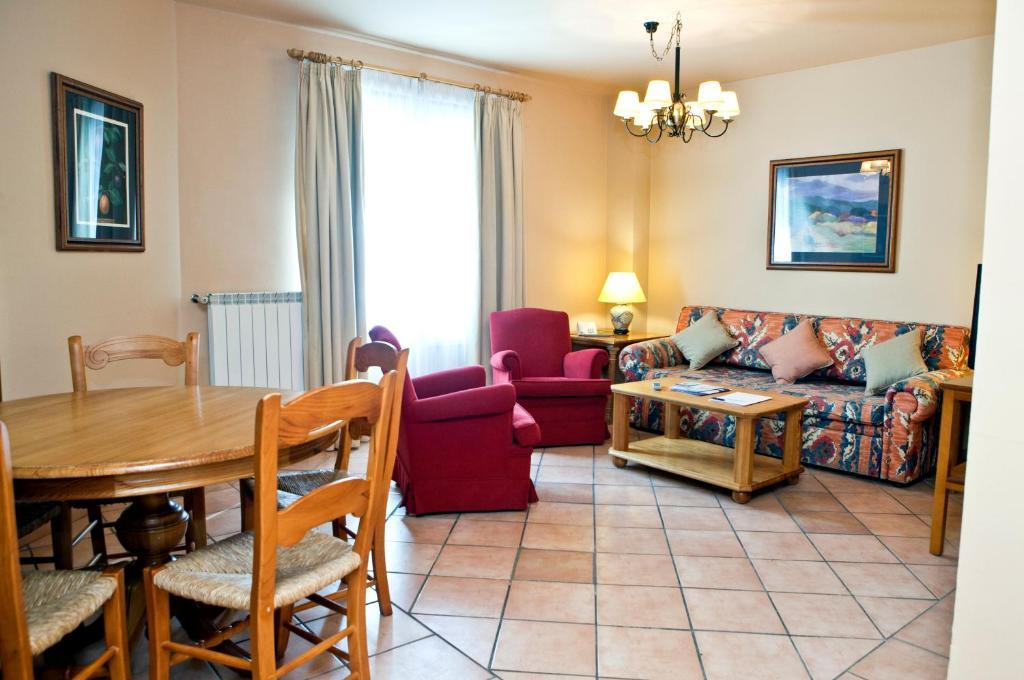 Hotel Apartamentos Trevenque Serra Nevada Quarto foto